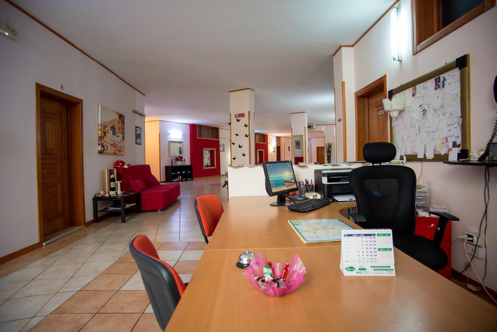 Hotel Residence Lupiae Лечче Екстер'єр фото