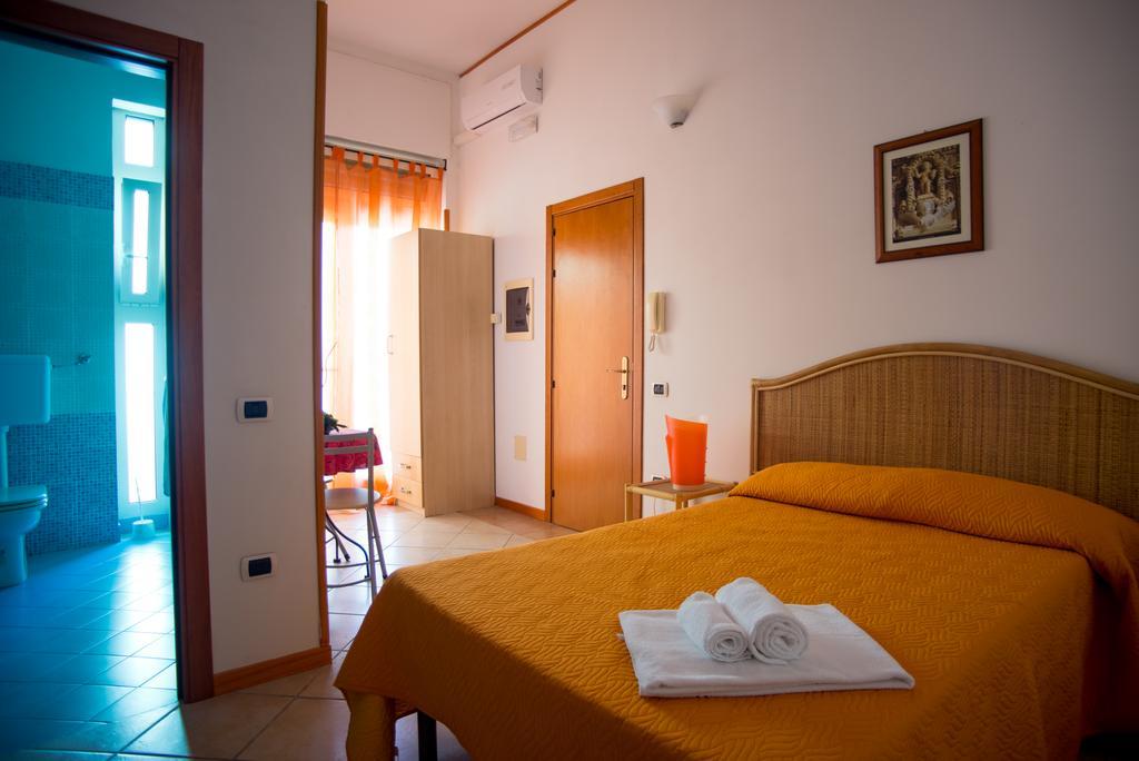 Hotel Residence Lupiae Лечче Екстер'єр фото
