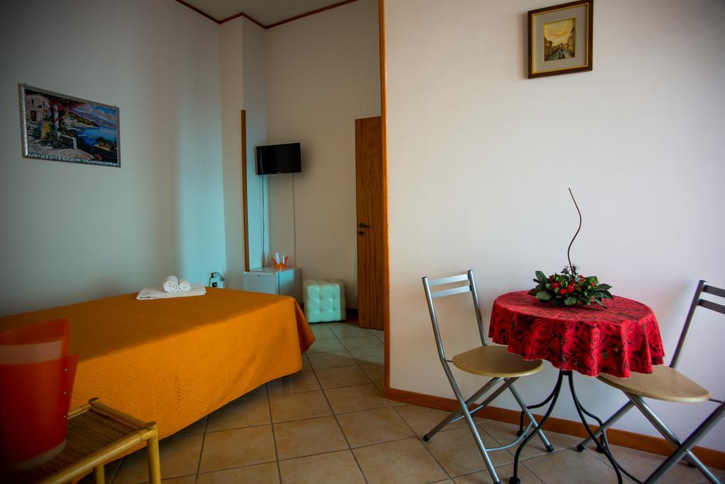 Hotel Residence Lupiae Лечче Екстер'єр фото
