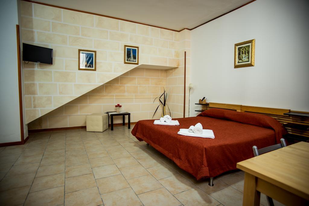 Hotel Residence Lupiae Лечче Екстер'єр фото